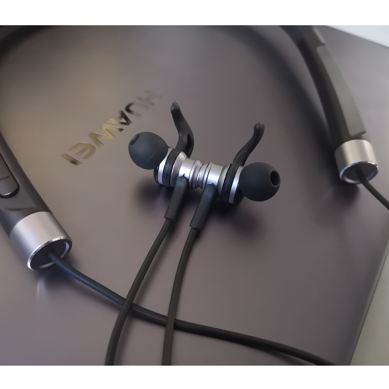 wholesale-neckband-wireless-earphones-magnetic-sport-earphones